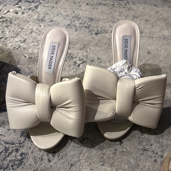 Steve Madden Shoes - Steve Madden Women's Cream Bow Mules